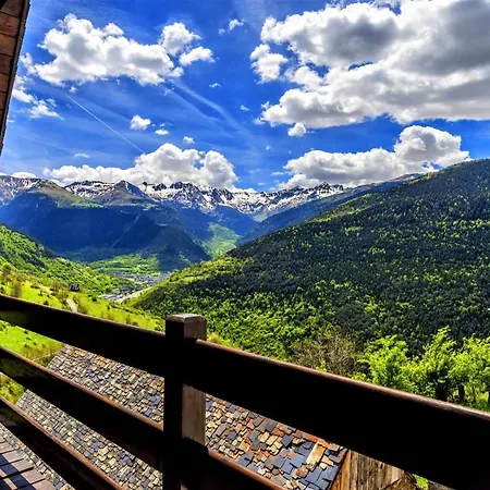 Apartamentos Aran Montcorbau Buitenkant foto
