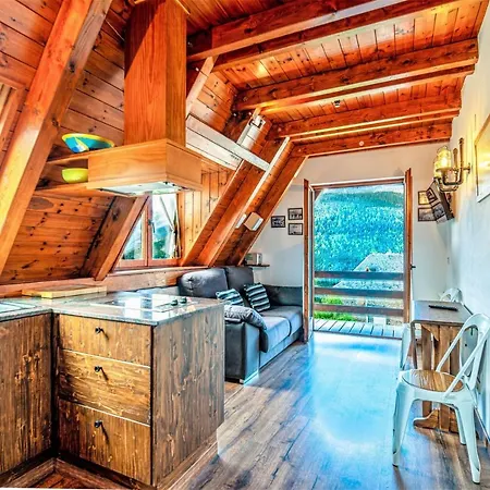 Apartamentos Aran Montcorbau Buitenkant foto
