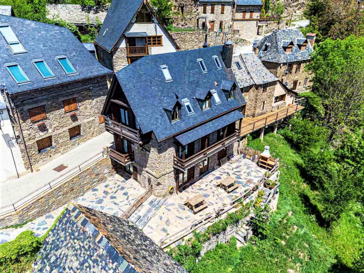 Aran Apartment Montcorbau